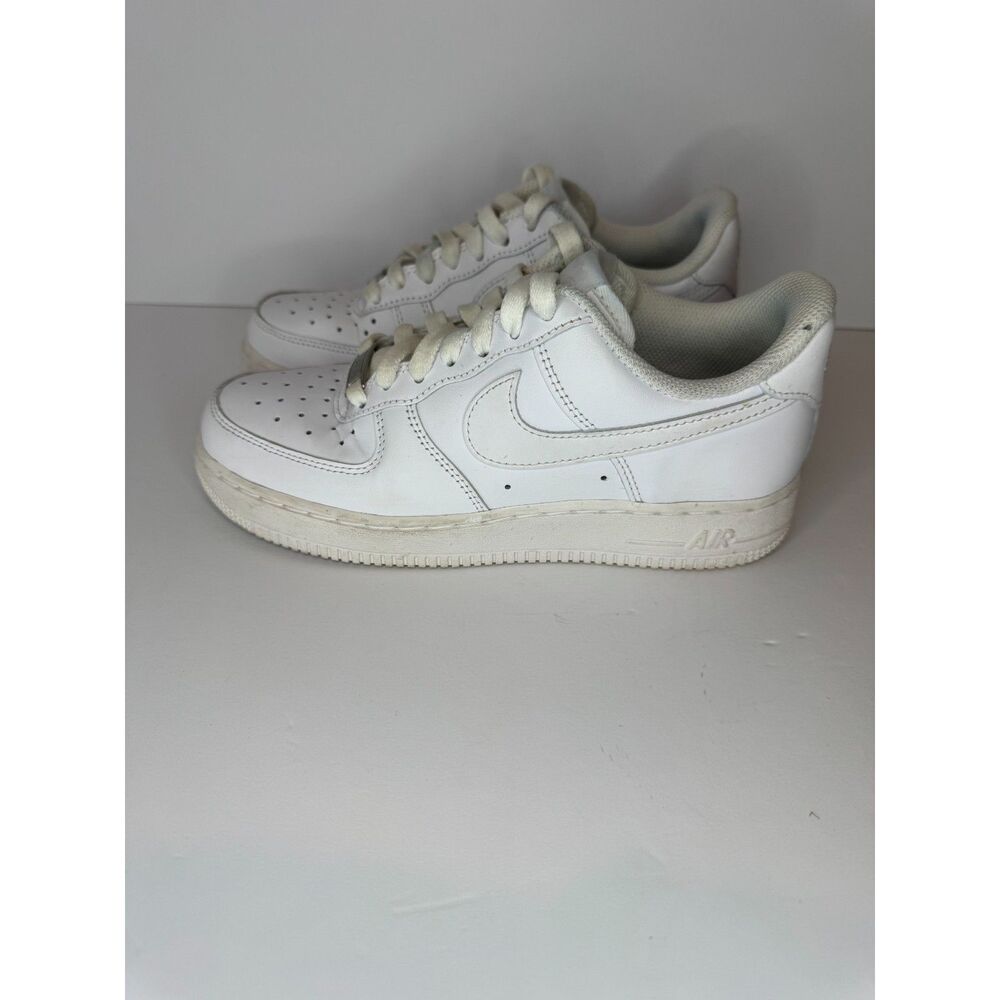 Nike Air Force 1 Low Triple White Womens 6.5 DD8959-100 AF1 Sneakers